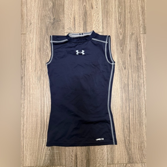 Boys Under Armour YSM Fitted Heat Gear Sleeveless Athletic Top Navy UPF… - Picture 1 of 5